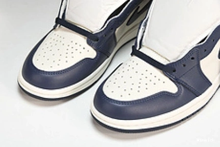 JORDAN 555088-140 RETRO OBSIDIAN HIGH AIR 1 UNC 0903